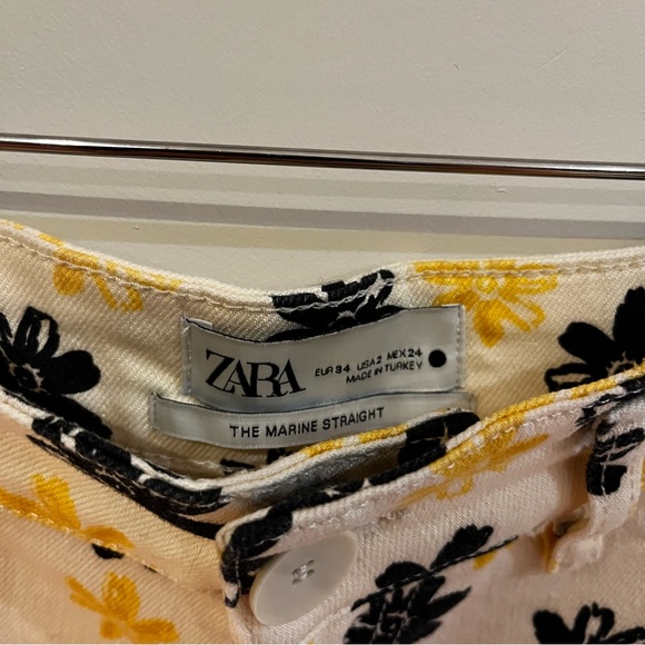 beige zara pants with black and yellow flower patterns. wide, high-waisted pants - Picture 4 of 7